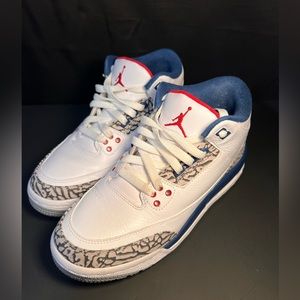 Air Jordan retro 3 true blue/red 6.5Y